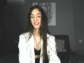 Elli_Lourence Chaturbate stream image from March 13, 2025
