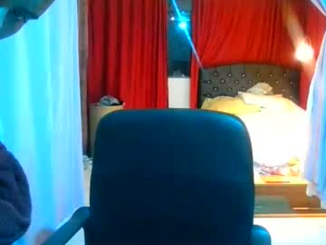 Miak_Moon777 Chaturbate stream image from March 13, 2025