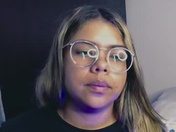 Miireylla Chaturbate stream image from March 13, 2025
