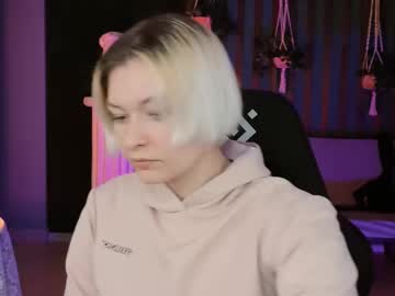 Chillsnail Chaturbate stream image from March 13, 2025