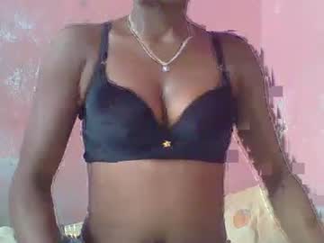 Claudine2024 Chaturbate stream image from March 13, 2025