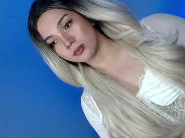Yourlovingpearl Chaturbate stream image from March 13, 2025