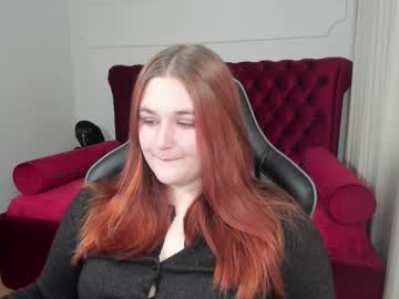 Maggiechubbins Chaturbate stream image from March 13, 2025