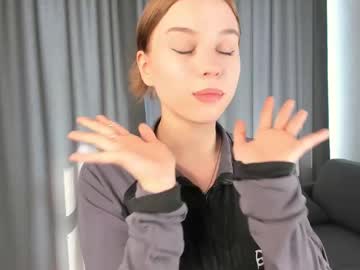 Mililove12 Chaturbate stream image from March 13, 2025