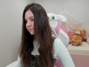 Elenabuch Chaturbate stream image from March 13, 2025