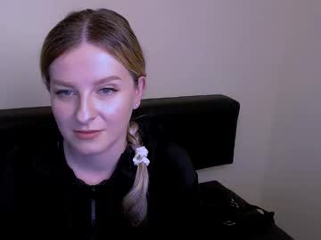 Vanillaex_ Chaturbate stream image from March 13, 2025
