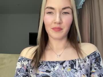 Dollamour Chaturbate stream image from March 13, 2025