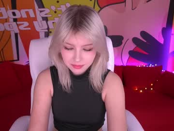 Selenairis Chaturbate stream image from March 13, 2025