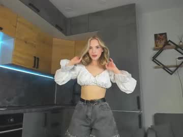 Annasecrets Chaturbate stream image from March 13, 2025