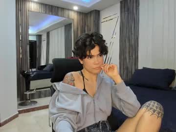 Fly2day Chaturbate stream image from March 13, 2025