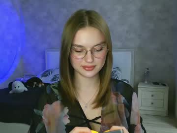 Missmariat Chaturbate stream image from March 13, 2025