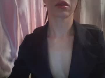 Victoria4300 Chaturbate stream image from March 13, 2025