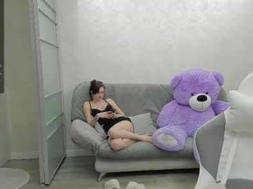 Little_Panther Chaturbate stream image from March 13, 2025