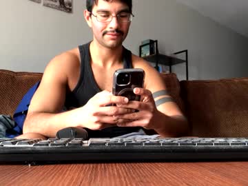 Panduh21 Chaturbate stream image from March 13, 2025