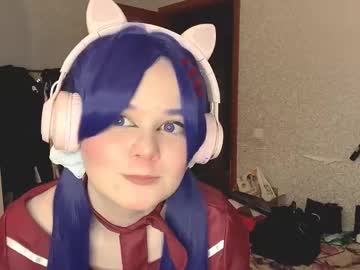 Dollycrissey Chaturbate stream image from March 13, 2025