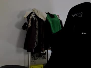 Emmamon Chaturbate stream image from March 13, 2025