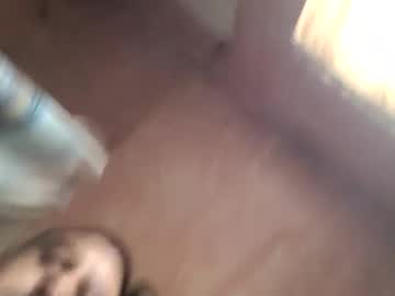 Yungnhandsumdee Chaturbate stream image from March 13, 2025