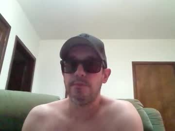 Lukz88bigcock Chaturbate stream image from March 14, 2025