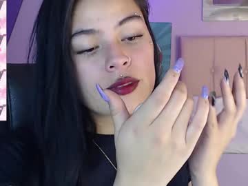 Kiki_Cams Chaturbate stream image from March 14, 2025