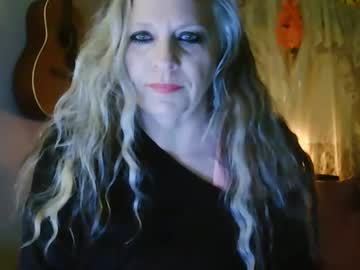 Blondenxtdr Chaturbate stream image from March 14, 2025