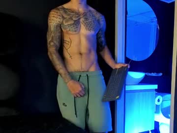 Jakee_Brown Chaturbate stream image from March 14, 2025