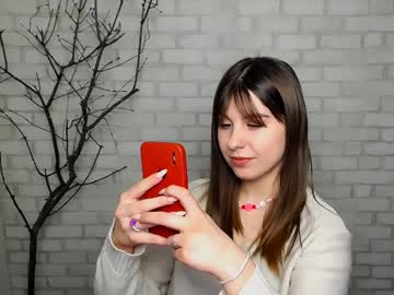 _Shy_Luna_ Chaturbate stream image from March 14, 2025