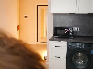Bunny_Bellee Chaturbate stream image from March 14, 2025