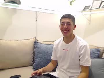 Harry_Klein Chaturbate stream image from March 14, 2025