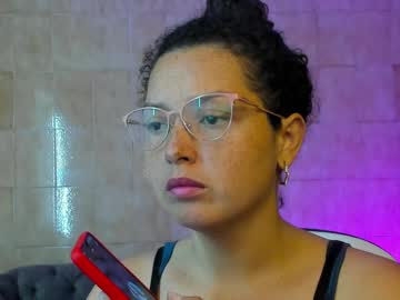 Youlittleaurora_2 Chaturbate stream image from March 14, 2025