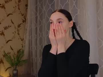 Floraaytes Chaturbate stream image from March 14, 2025