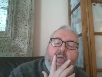 Ioppox3 Chaturbate stream image from March 14, 2025
