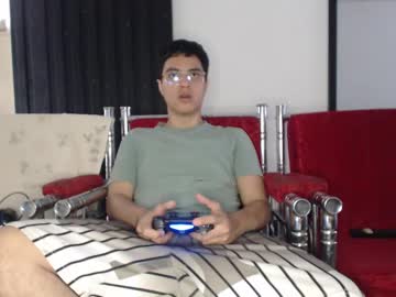 Magmex28 Chaturbate stream image from March 14, 2025