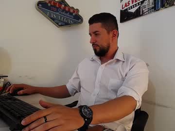 Mike_Wolf_ Chaturbate stream image from March 14, 2025