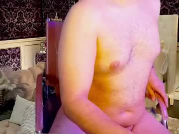 Karamboredd Chaturbate stream image from March 14, 2025