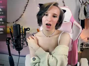 Yellow_Songbird Chaturbate stream image from March 14, 2025