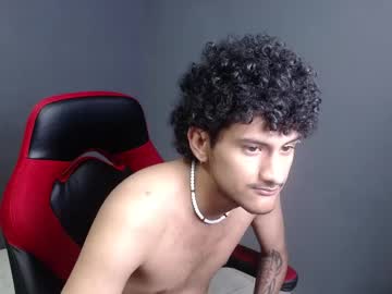 Loganclaw Chaturbate stream image from March 14, 2025