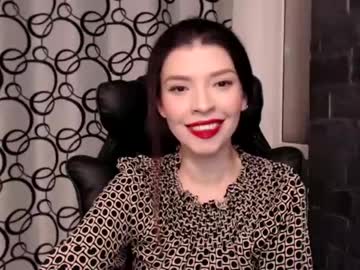 Missbeatrice Chaturbate stream image from March 14, 2025