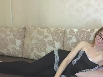Divaolive Chaturbate stream image from March 14, 2025