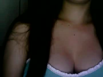 Bheatrixx Chaturbate stream image from March 14, 2025