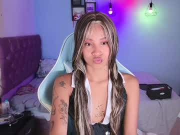 Elaseles23 Chaturbate stream image from March 14, 2025