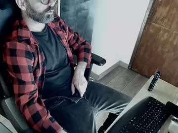 Pdahot Chaturbate stream image from March 14, 2025