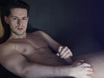 Dennis_Night Chaturbate stream image from March 15, 2025