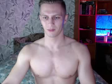 Kenly_White Chaturbate stream image from March 15, 2025