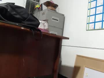 Paulina_45 Chaturbate stream image from March 15, 2025
