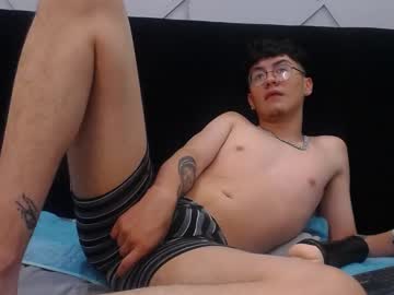 Axl_Kingg Chaturbate stream image from March 15, 2025