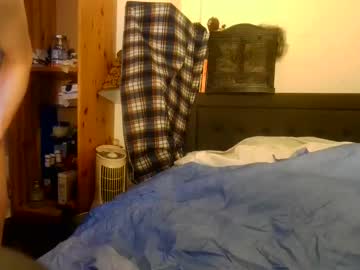 Bunnyb5895 Chaturbate stream image from March 15, 2025
