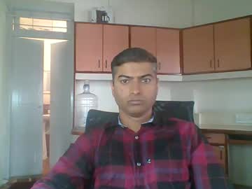 Darshu123 Chaturbate stream image from March 15, 2025
