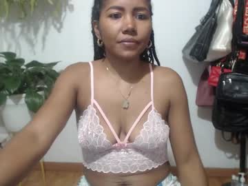 Perla_Guzman Chaturbate stream image from March 15, 2025