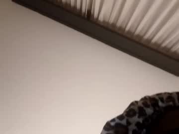 Plove2004 Chaturbate stream image from March 15, 2025