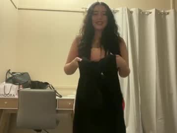 Cuddlymoana Chaturbate stream image from March 15, 2025